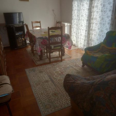 Spacieux Appartement 4 Pieces ボーヴェ エクステリア 写真
