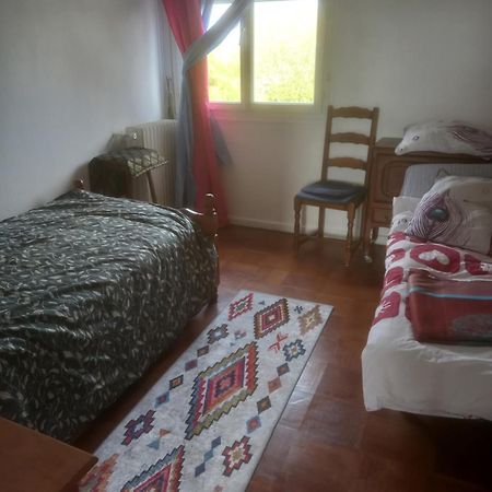 Spacieux Appartement 4 Pieces ボーヴェ エクステリア 写真