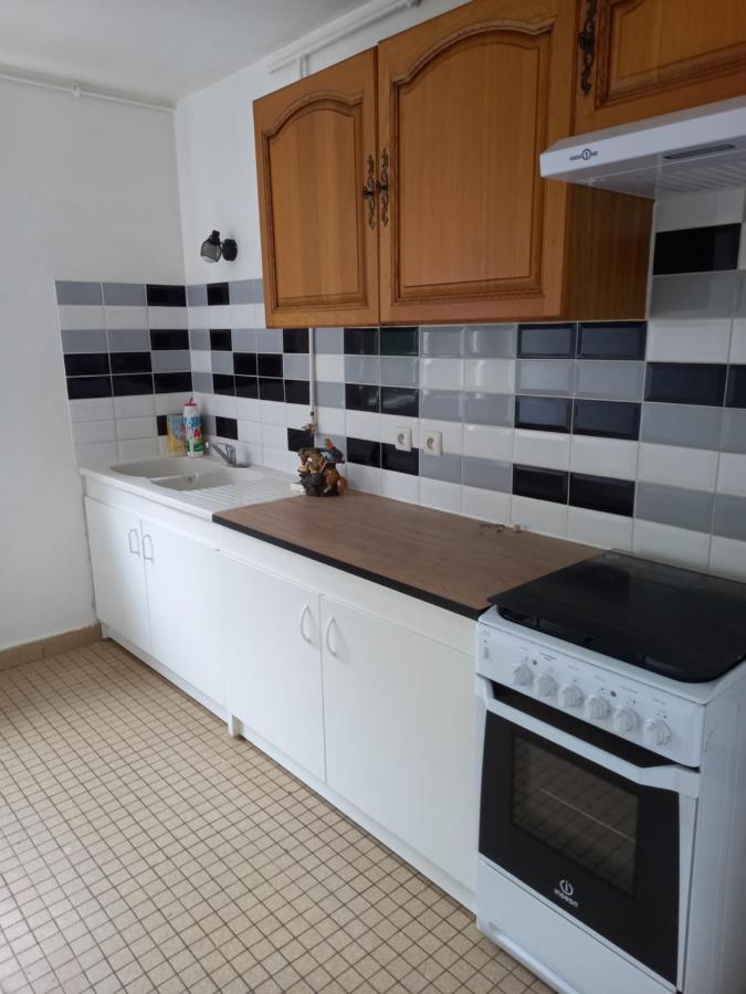 Spacieux Appartement 4 Pieces ボーヴェ エクステリア 写真