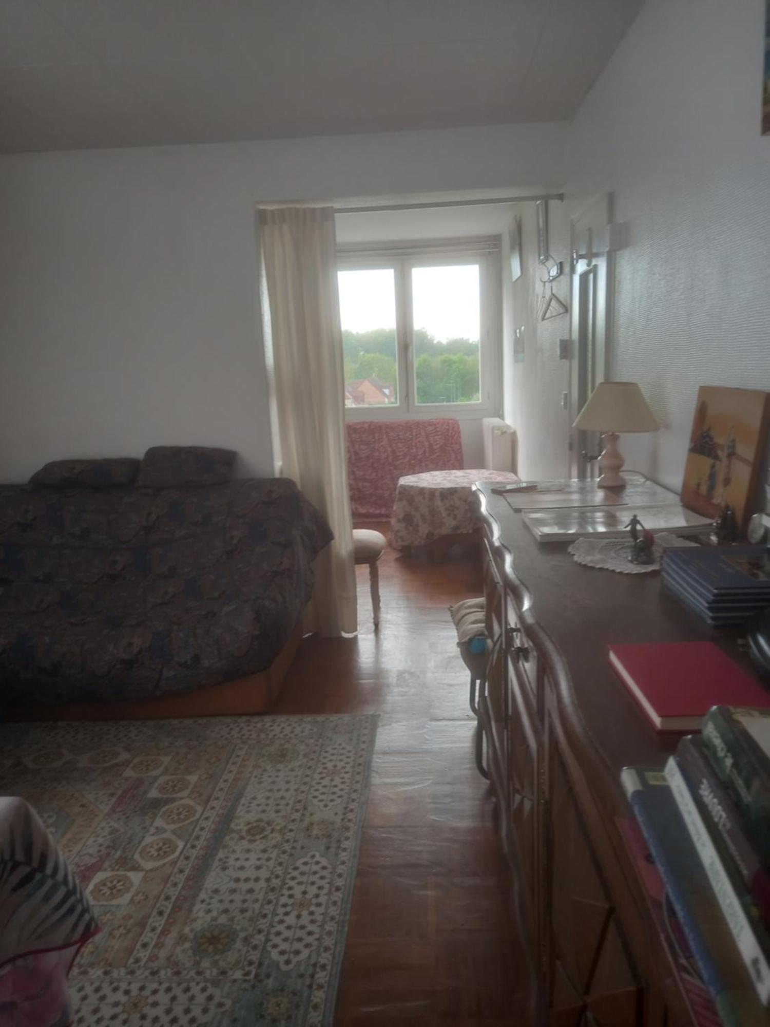 Spacieux Appartement 4 Pieces ボーヴェ エクステリア 写真
